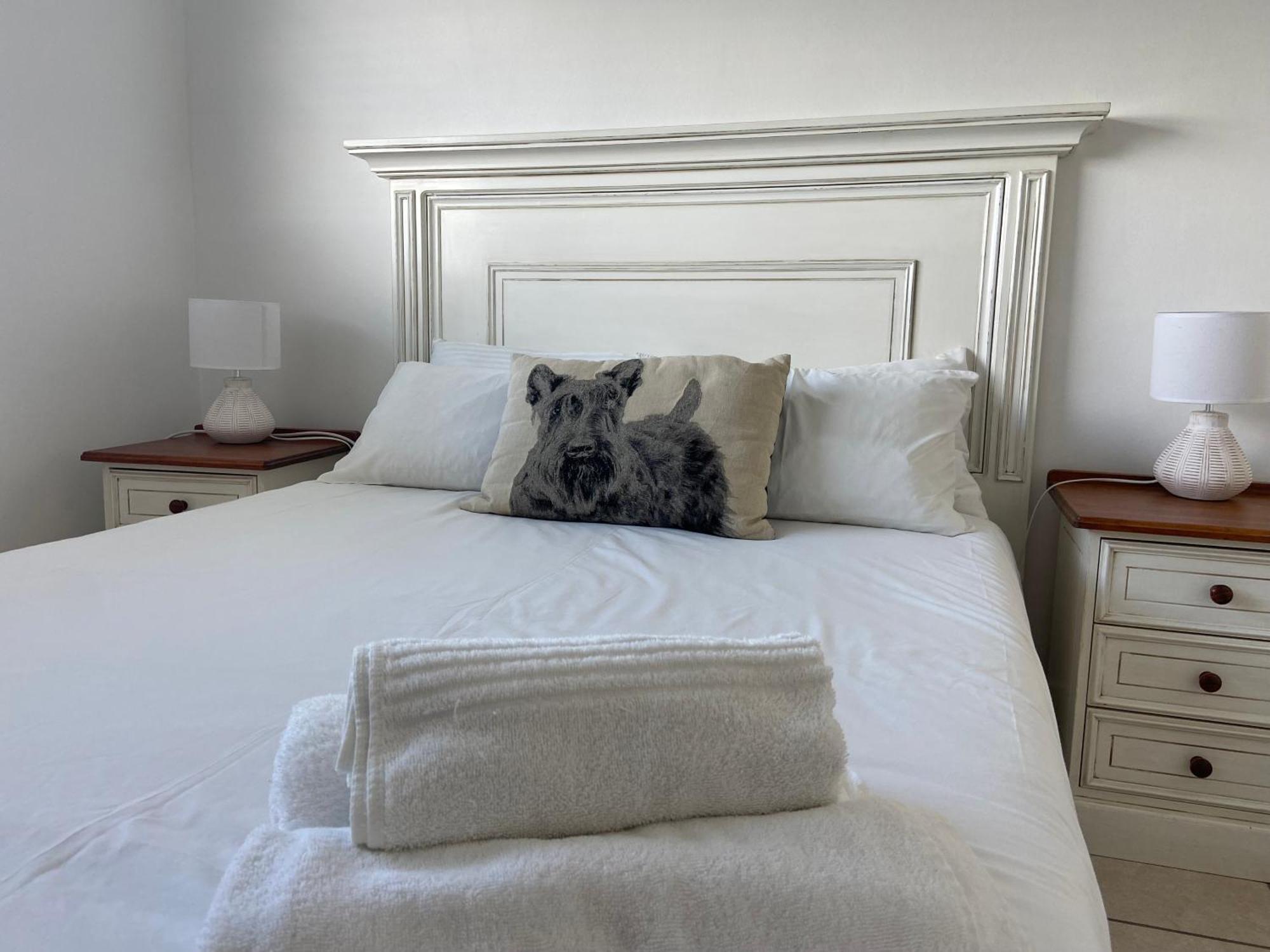 Castleton Self-Catering Accommodation بليتنبيرغ باي الغرفة الصورة